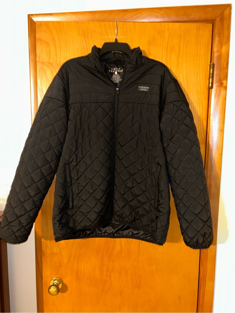 Women’s Simply Southern Large black quilted zip up jacket